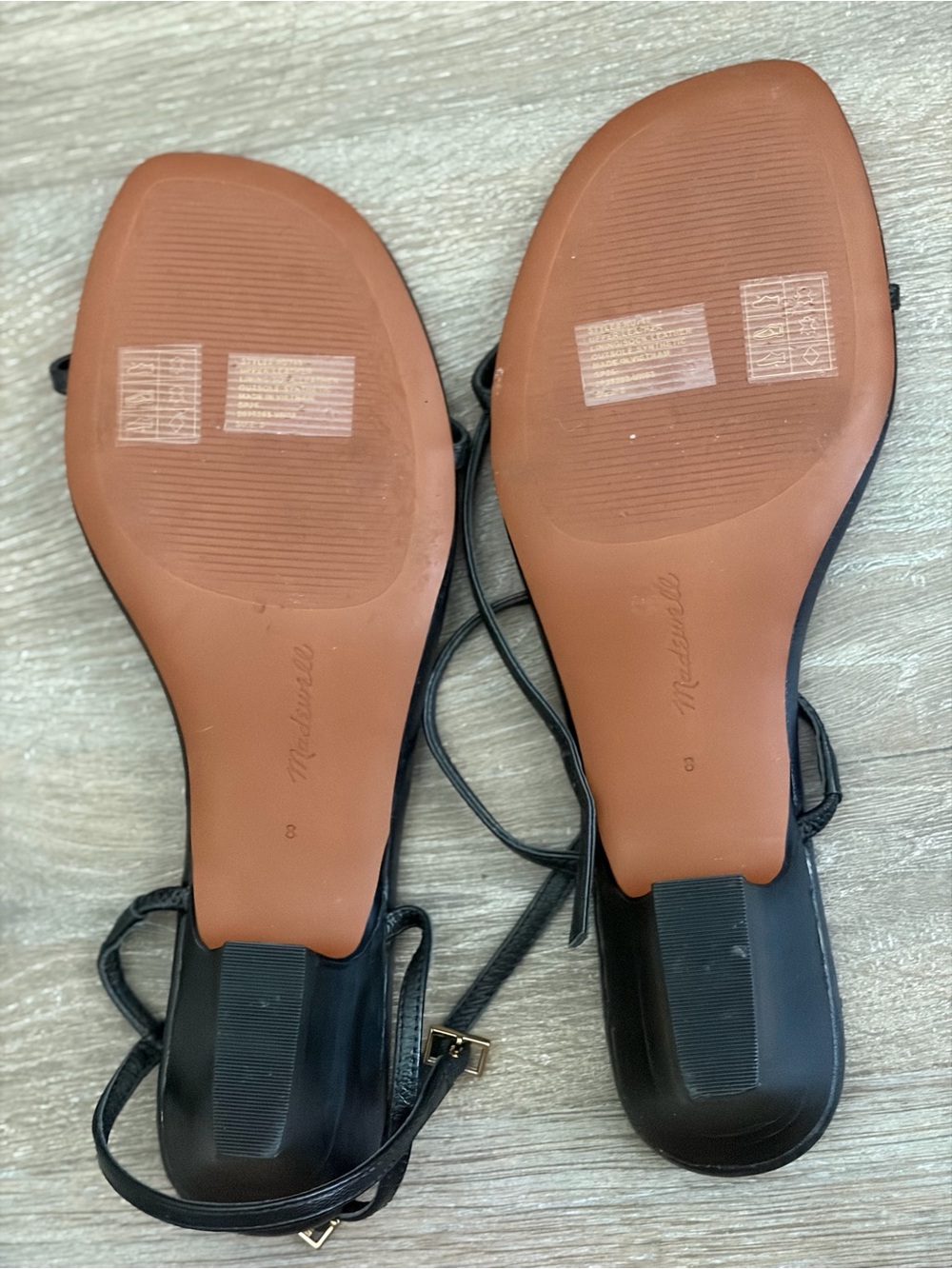 NWOT Madewell Black Leather Minimalist Strappy Sandals - Picture 5 of 5